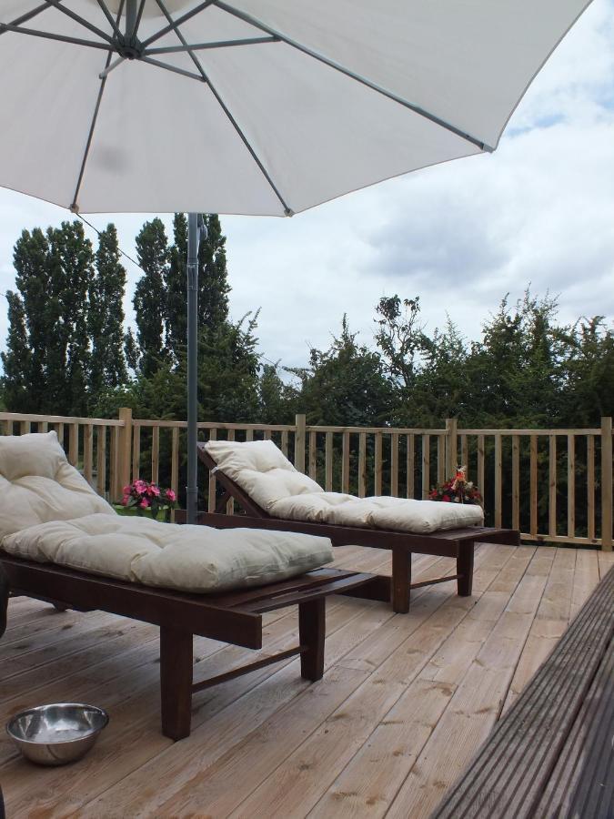 Country B&B Saint-Pierre-d'Eyraud Exteriör bild