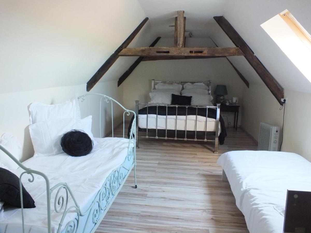 Country B&B Saint-Pierre-d'Eyraud Exteriör bild
